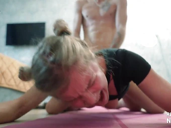 Severek sikiyor kizi pornivideo  resmi